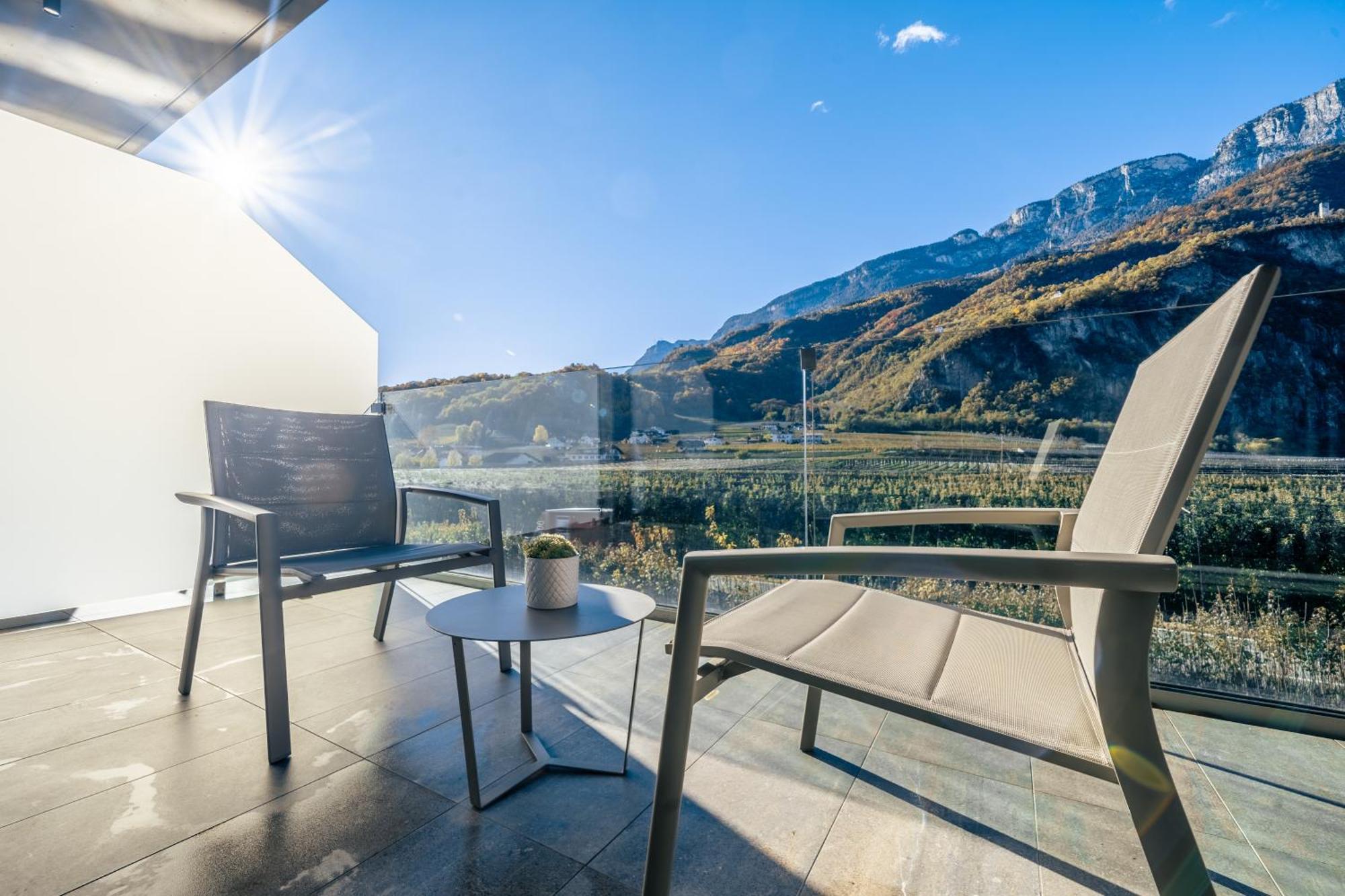 The Lodge Sporthotel - Golfclub Eppan Eppan an der Weinstraße Exterior foto